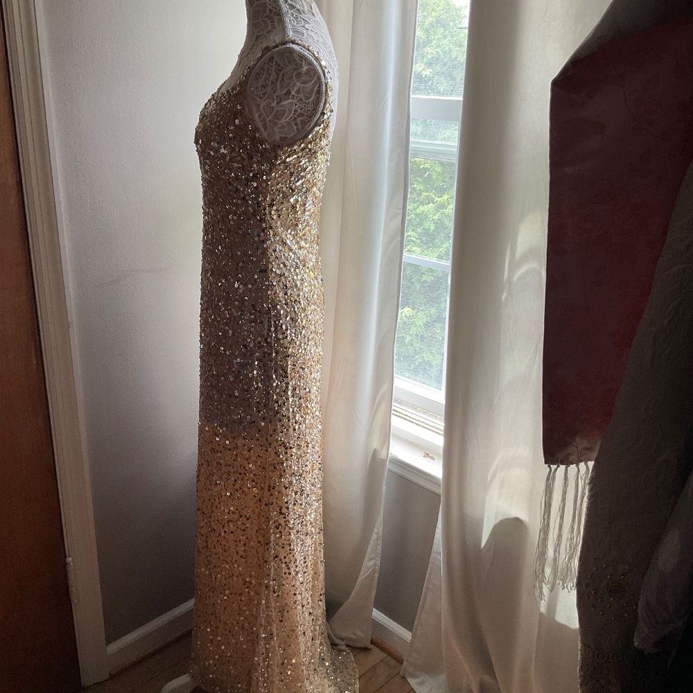 MacDuggal - Picture 6 of 9